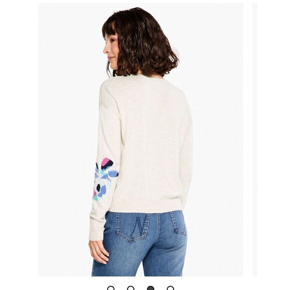 Nic + Zoe BLOOMING SHORT V SWEATER Made in USA - Picture 4 of 5
